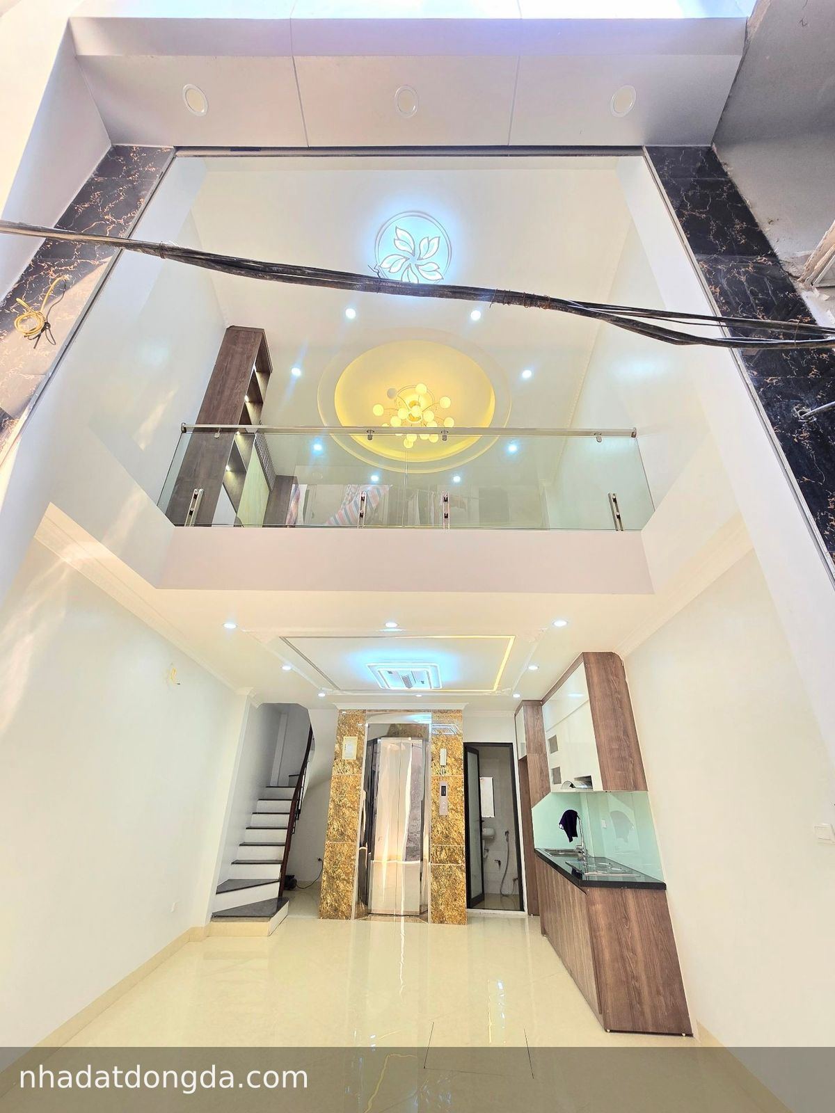 Nhà Ngõ Chợ Khâm Thiên, Kim Liên, 9.3 tỷ