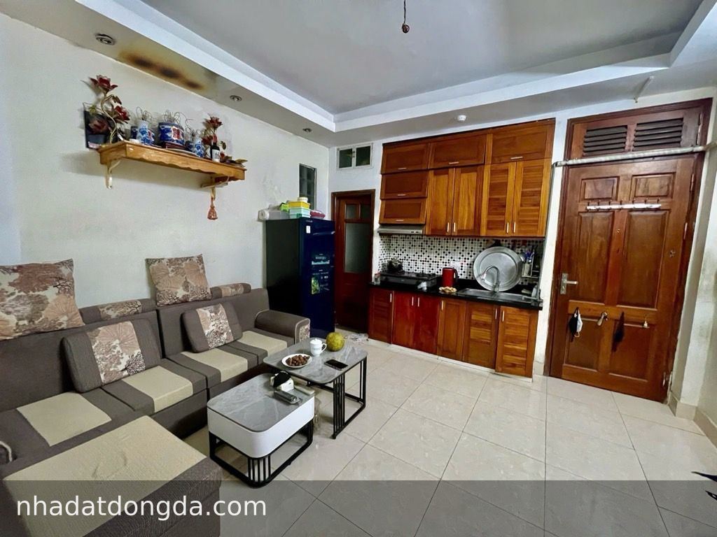 Nhà 301 Láng, Láng, 2.5 tỷ