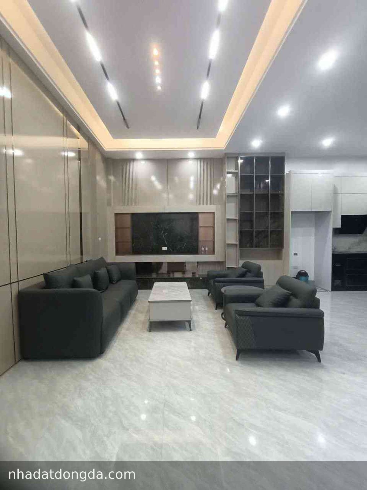 Nhà Chợ Khâm Thiên, Văn Miếu - Quốc Tử Giám, 12.8 tỷ